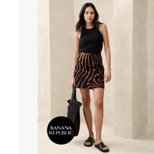 Banana Republic LINEN-BLEND MINI SKIRT Brown Zebra 90% new